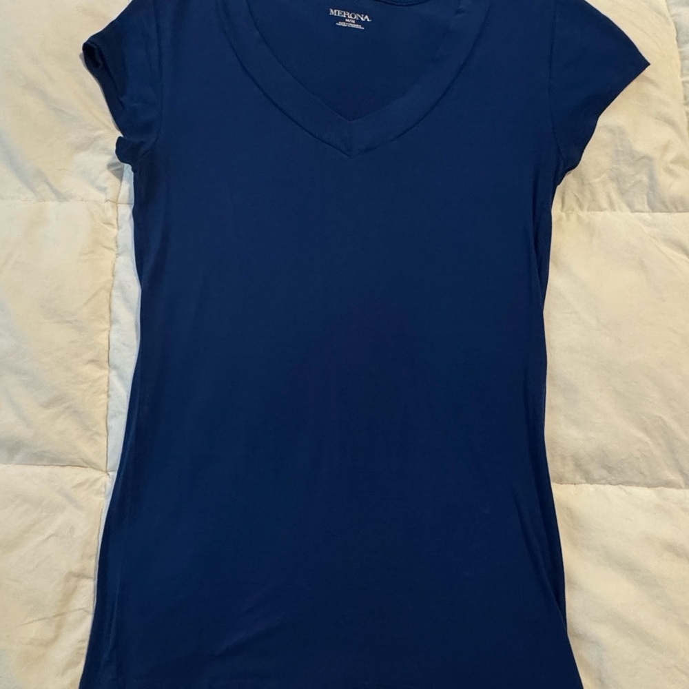 Merona Blue Fitted Short Sleeve T-Shirt size M